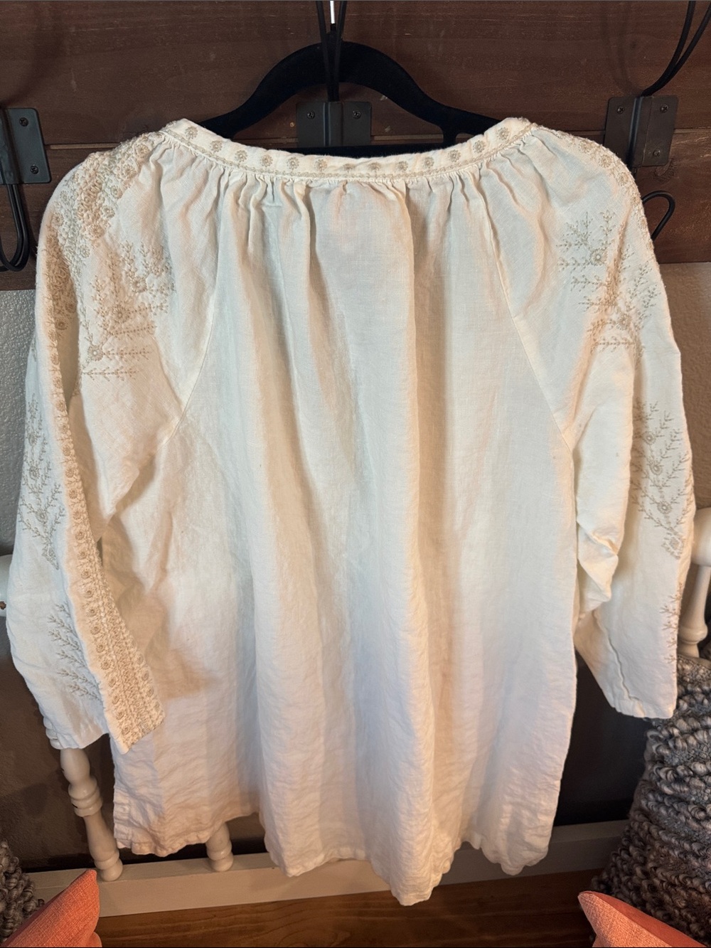Johnny Was EUC Cream Embroidered Peasant Tunic - Picture 2 of 5